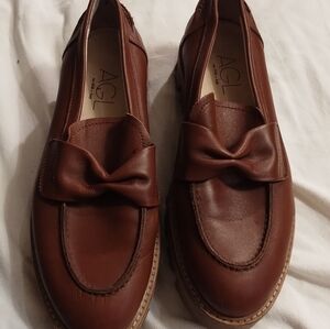 AGL Attilio Giusti Leombru Women's Brown Loafers